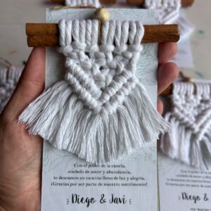 Canela y macramé