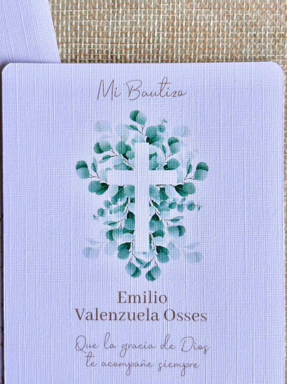 Santitos de Bautizo - Colección hojas de Eucaliptos - Imagen 2